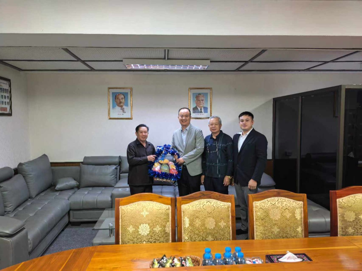ຮ່ວມງານວາງສະແດງປະຈຳແຂວງອຸດົມໄຊ